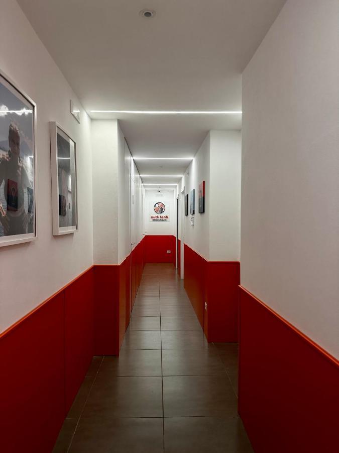 South Hands Napoli Bagian luar foto