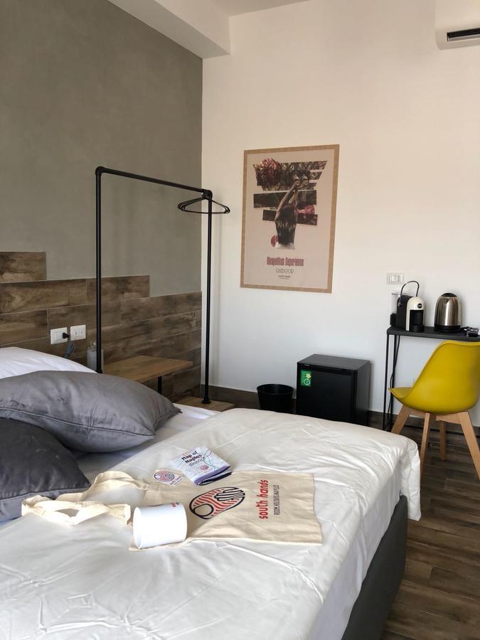 South Hands Napoli Bagian luar foto